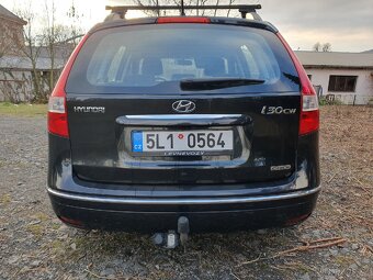 Hyundai I30 CW 1.6crdi COMBI 66KW r.v. 2010 - 17