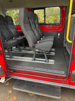 Ford Transit 2.2 TDCI rok 2015 9 Míst 68.247 km STK:10/27 - 17