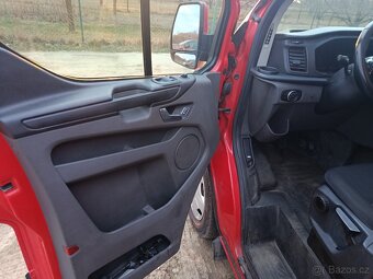 Ford Transit Custom 6 míst L2H1 - 17