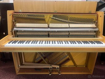 Menší piano May - Berlín se zárukou 2 roky, PRODÁNO - 17