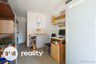 Prodej rodinného domu s prodejnou potravin. - 17