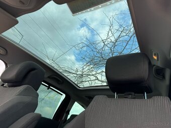 Peugeot 5008 1.6 HDI - 17