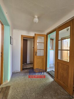 Historická budova s potenciálem přeměny na moderní rodinný d - 17