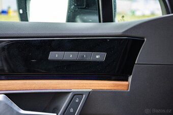 Volkswagen Touareg 3.0 R-Line / Night Vis, Pano, SK auto - 17