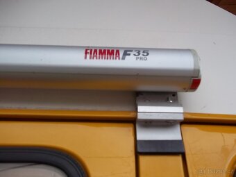 Obytná dodávka Ford Tranzit - 17