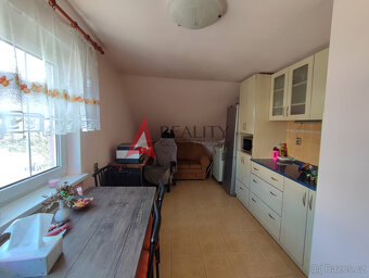Prodej rodinného domu, 280m2, Zlátenka, okr. Pelhřimov - 17