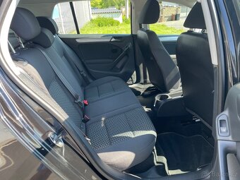 Volkswagen Golf, VI 1,2 77kW, NAVIGACE,SERVISKA - 17