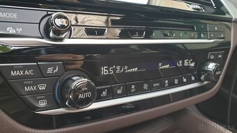 BMW 530xd, M-Paket, 1. majitel, TOP stav a výbava - 17