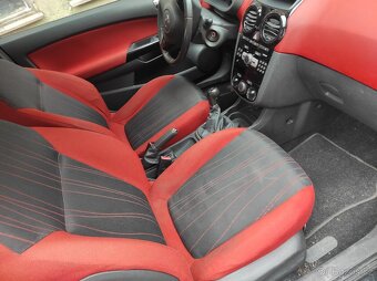 2 x Opel Corsa D,2007, nová TK,+ stejná Corsa na díly - 17