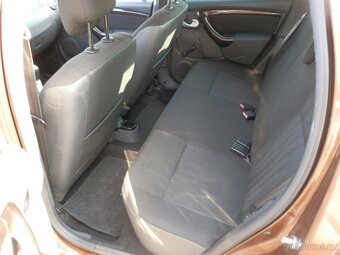 Dacia Duster 1.6 Laureate - nová STK, prav. servis - 17