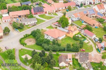 Prodej, rodinný dům 4+kk a 2+kk, zahrada a soukromí, 1152 m2 - 17