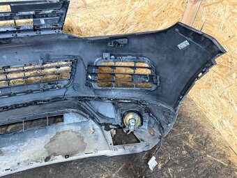 KOMPLETNÍ PŘEDNÍ NÁRAZNÍK VOLKSWAGEN TOUAREG 7P 2011 - 17