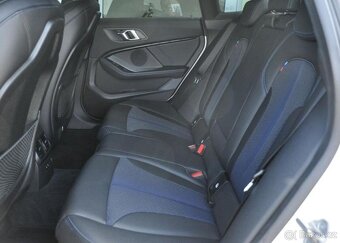 BMW Řada 2 218d M-SPORT HUD 1M ČR - 17