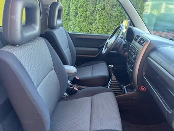 Suzuki Jimny 1.3i 63kW 4x4 serviska - 17