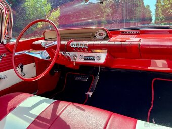 1960 Buick Lesabre Convertible - 17