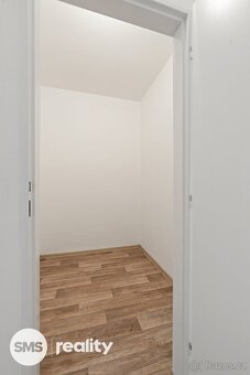 Prodej bytu 2+1 po rekonstrukci, Brno–Chrlice, ul. Jánošíkov - 17