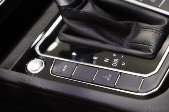 VW Passat B8 GTE 1.4TSI 160kW Elegance - záruka Autodraft - 17