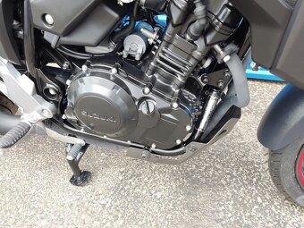 Suzuki DL 250 V-Strom ABS (2021) Nový, 9000km, AKCE - 17