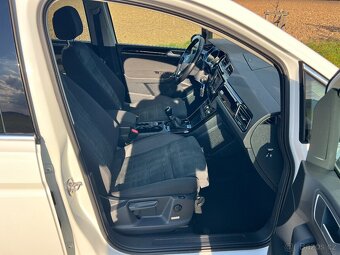 ► VW TOURAN 1.4 TSI HIGHLINE ACC-KAMERA-ERGOACTIV-APP - 17