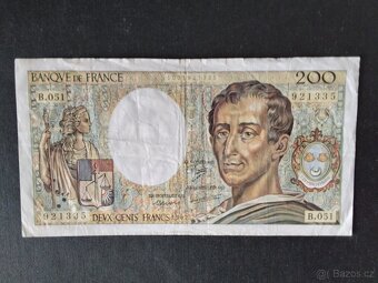 Vice kusů bankovek,UNC - 17