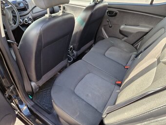 Hyundai i10, 1,1 - 17