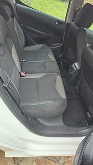 Peugeot 308 1,6HDi - 17