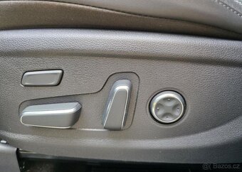 Hyundai Santa Fe 2.2-PREMIUM-TAŽNÉ 2,5t-7 MÍST - 17