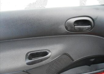 Peugeot 206 1,1 44 kW PLUS KLIMA Serviska benzín - 17