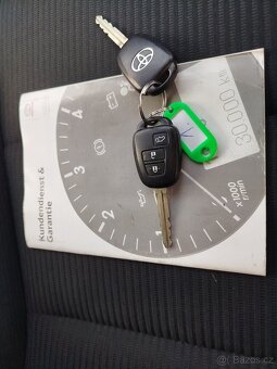 Toyota RAV4 2,2 D-4D 110 kW STYLE 4X4,r.v.2013,naj.212.515km - 17
