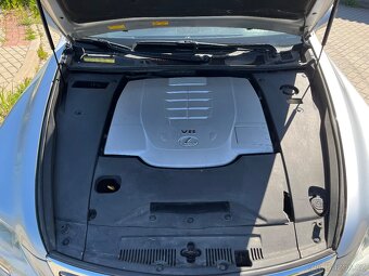 Lexus LS 460 4.6 V8 - 17