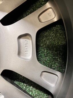 5x114,3 R19 Originál alu Toyota RAV4 5. Generace - JAKO NOVÉ - 17