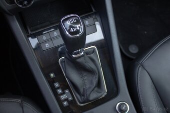 Škoda Octavia Combi 2.0TDI 4X4 DSG plná výbava aj na splátky - 17