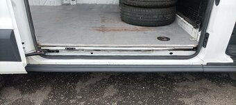 Prodám Ford Transit 2.2Tdci 74 kw R.2016 L2H2 NOVÁ STK - 17