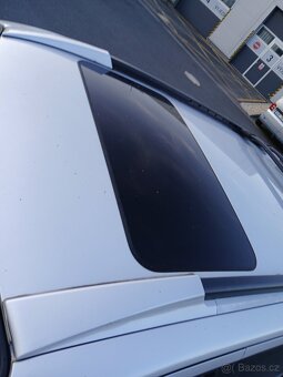 Hyundai Santa Fe 4x4 2,2 Crdi, manuál, max. výbava - 17