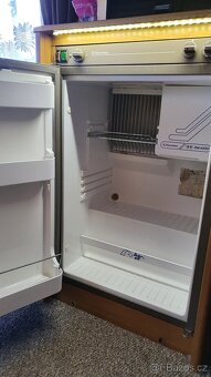 Prodám karavan KNAUS - 17