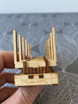 Dřevěný model Tatra Phoenix s návěsem Umikov 39T - 17