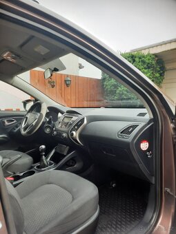 Hyundai ix35, 1.7 CDRi, tažné + zimní pneu - 17