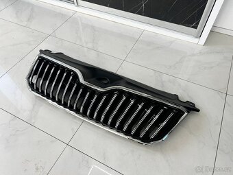 NOVÝ PŘEDEK ŠKODA SUPERB / ZASÍLÁME - 17