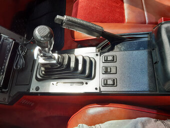 Chevrolet Camaro Z28 5.0 V8 Convertible po renovaci - 17