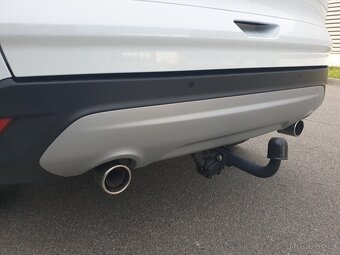 FORD KUGA 2,0 TDCi 4x4 TITANIUM KAMERA Tažné - 17