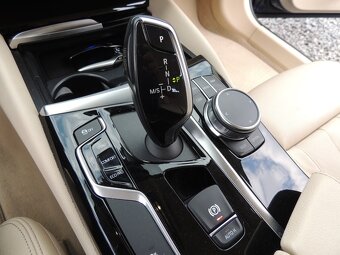 BMW 530ix Combi,185kw,2018,SportLine,ČR,1maj.-21%DPH - 17