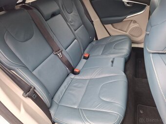 VOLVO V40 2.0D3 110kW AUT -1.MAJITEL - 17