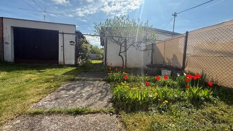Menší rodinný dům se zahradou v širším centru Hradce Králové - 17