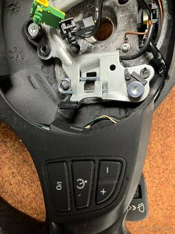 díly na BMW X3 E83 r.v. 2005 komplet plechy, dále dle popisu - 17