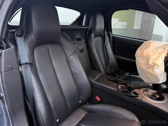 Mazda MX5 - NC - 2006 - 118kw najeto 48tis km - bouraná - 17