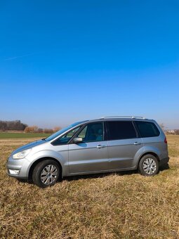 Ford Galaxy 2,0i - 17