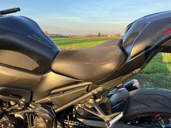 Kawasaki Z900, r.v. 2020, plus bonus Cestovní sada - 17
