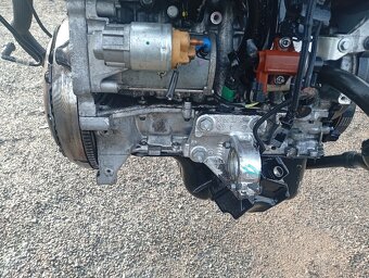 PEUGEOT EXPERT, CITROEN JUMPY, SCUDO 1,6HDI 16V MOTOR EURO4 - 17