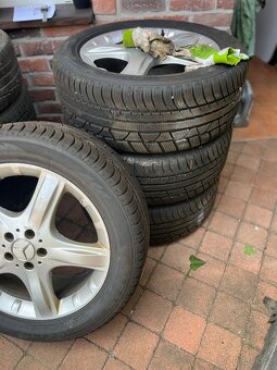 Sada Mercedes 255/50 r19 107V ET67 - 17