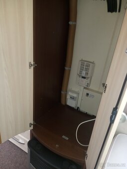 Prodám karavan hobby 560 UL . EL POJEZD,  ODDĚLENÉ POSTELE - 17